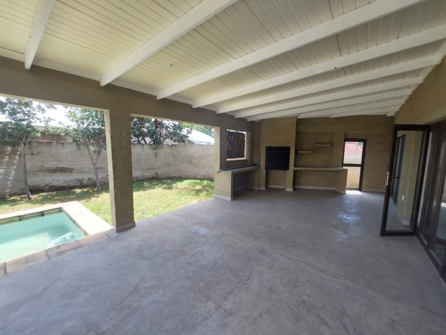 4 Bedroom Property for Sale in Huttenheights KwaZulu-Natal