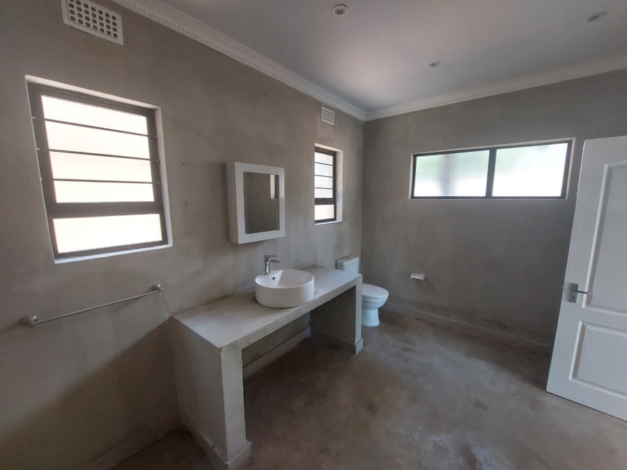 4 Bedroom Property for Sale in Huttenheights KwaZulu-Natal