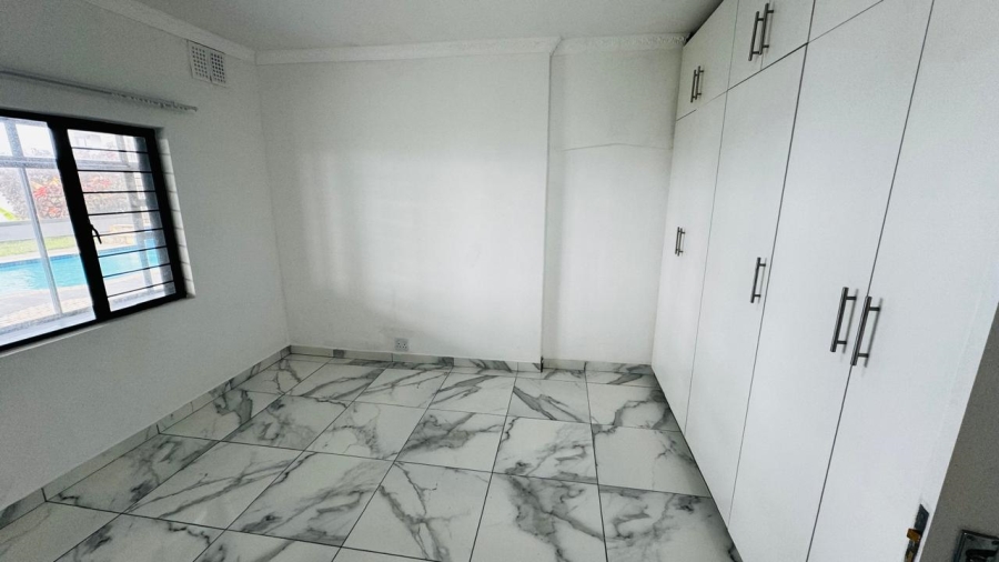 To Let 4 Bedroom Property for Rent in Bluff KwaZulu-Natal