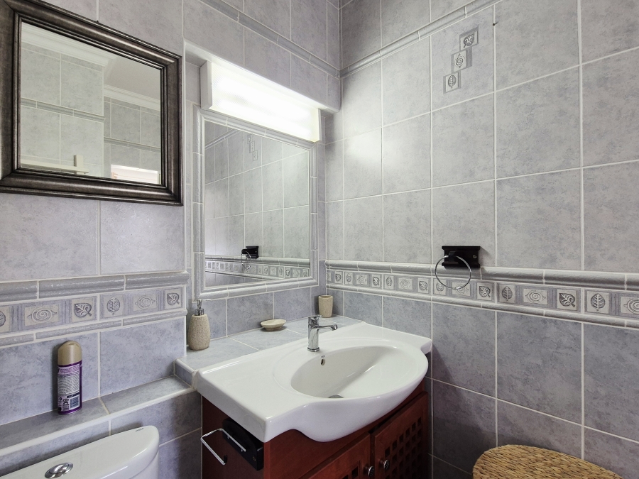 2 Bedroom Property for Sale in Shakas Rock KwaZulu-Natal