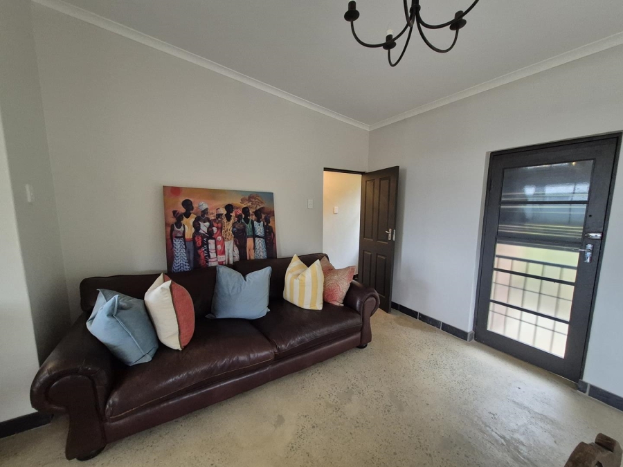 5 Bedroom Property for Sale in Worlds View KwaZulu-Natal