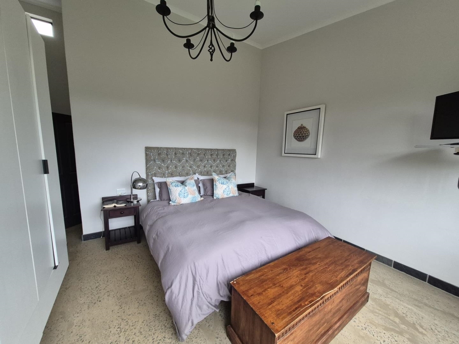 5 Bedroom Property for Sale in Worlds View KwaZulu-Natal