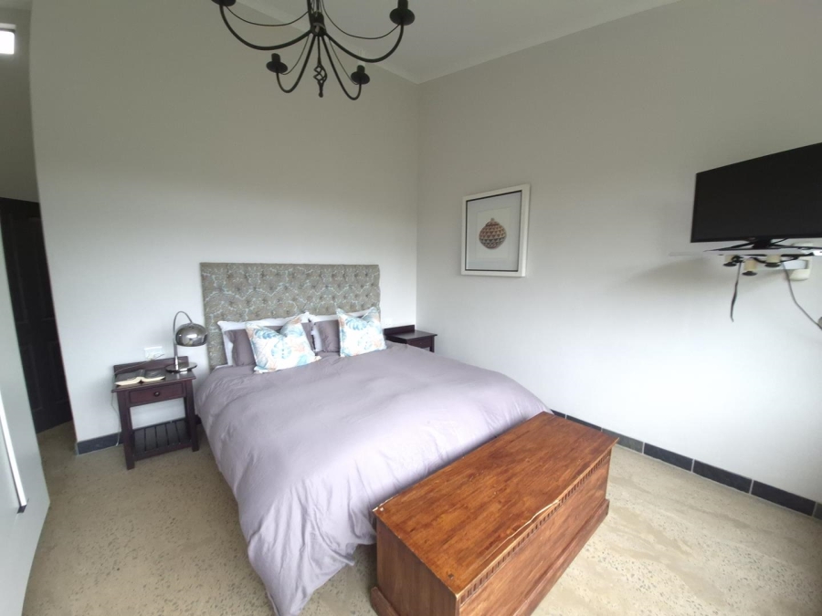 5 Bedroom Property for Sale in Worlds View KwaZulu-Natal