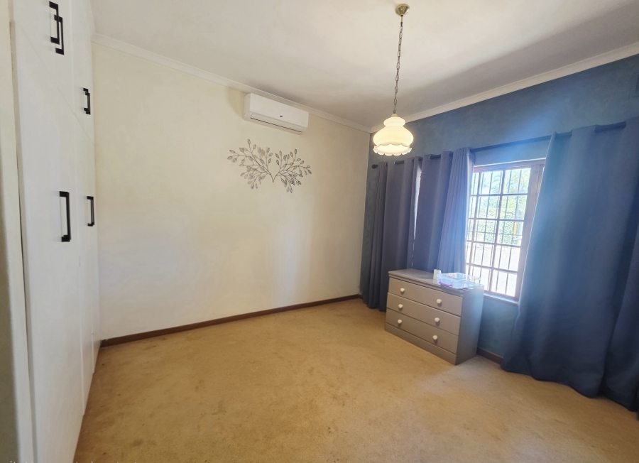4 Bedroom Property for Sale in Panorama KwaZulu-Natal