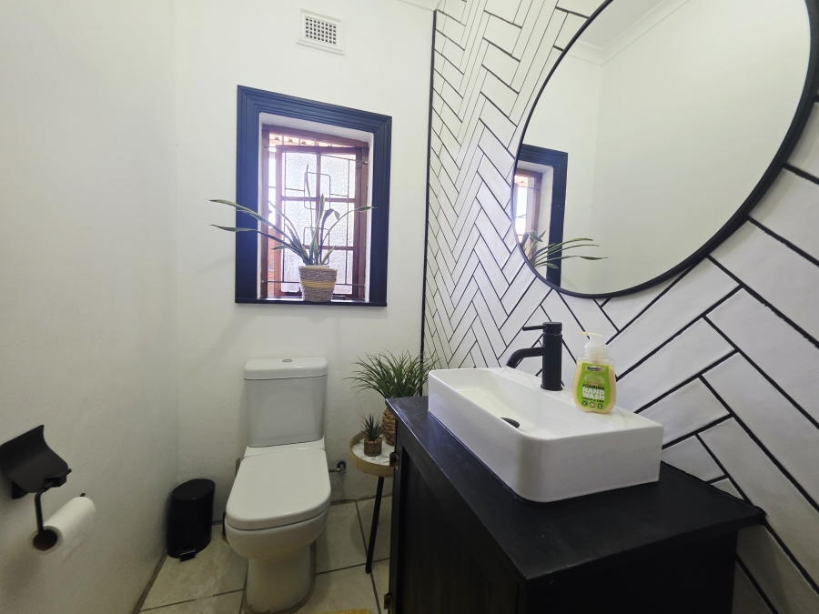 4 Bedroom Property for Sale in Panorama KwaZulu-Natal