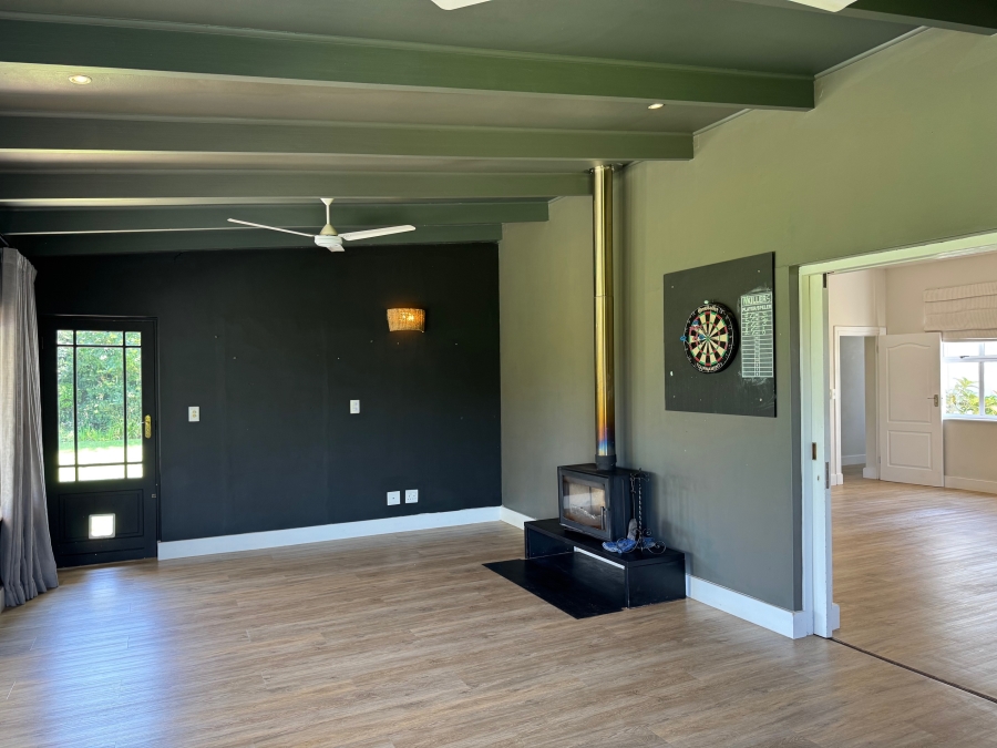 To Let 4 Bedroom Property for Rent in Garlington KwaZulu-Natal