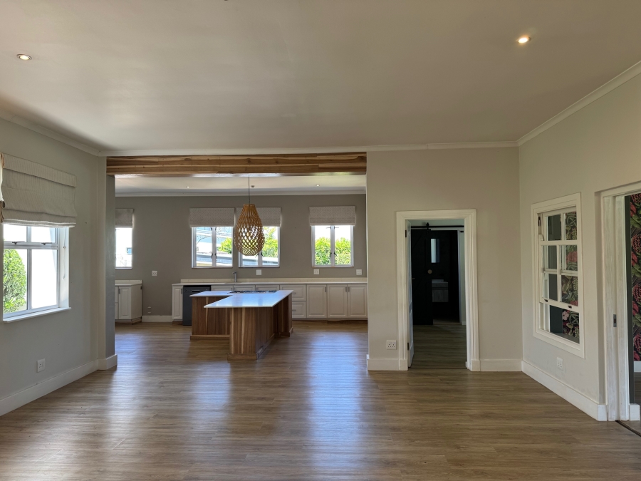 To Let 4 Bedroom Property for Rent in Garlington KwaZulu-Natal