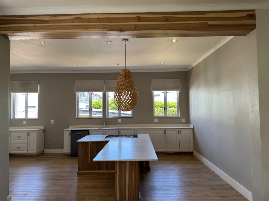 To Let 4 Bedroom Property for Rent in Garlington KwaZulu-Natal