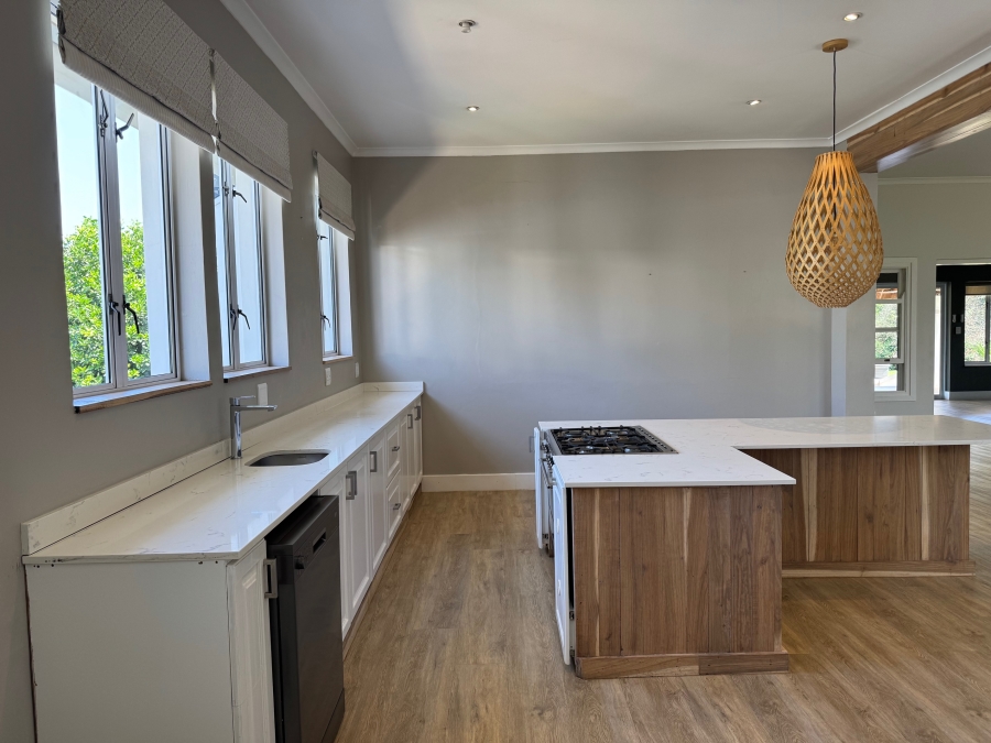 To Let 4 Bedroom Property for Rent in Garlington KwaZulu-Natal