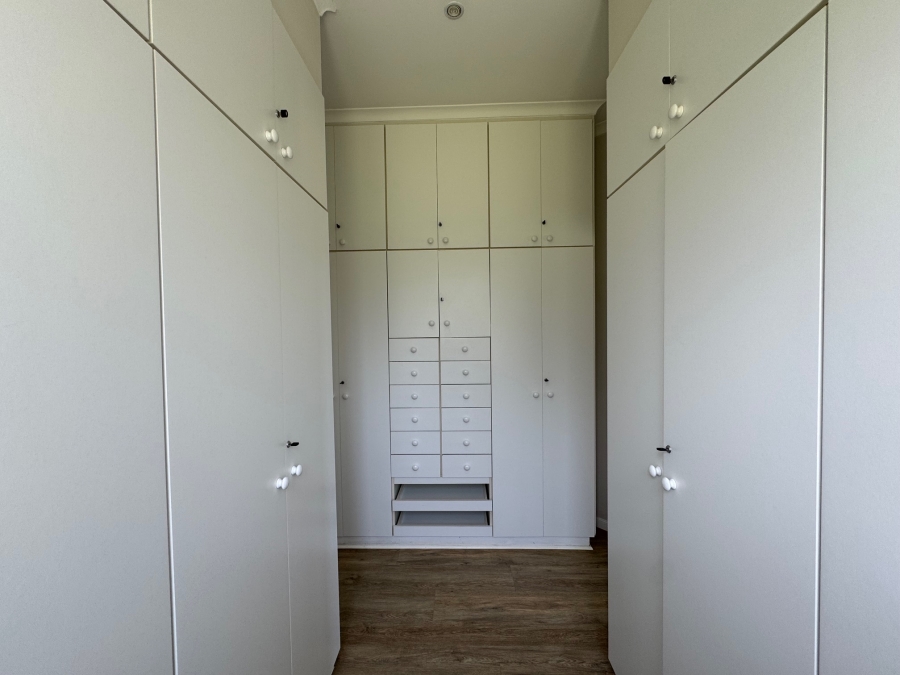 To Let 4 Bedroom Property for Rent in Garlington KwaZulu-Natal