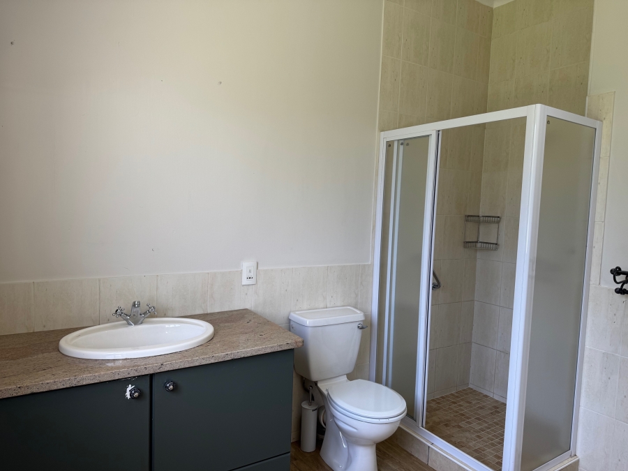 To Let 4 Bedroom Property for Rent in Garlington KwaZulu-Natal