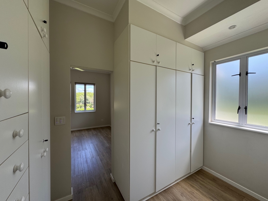 To Let 4 Bedroom Property for Rent in Garlington KwaZulu-Natal