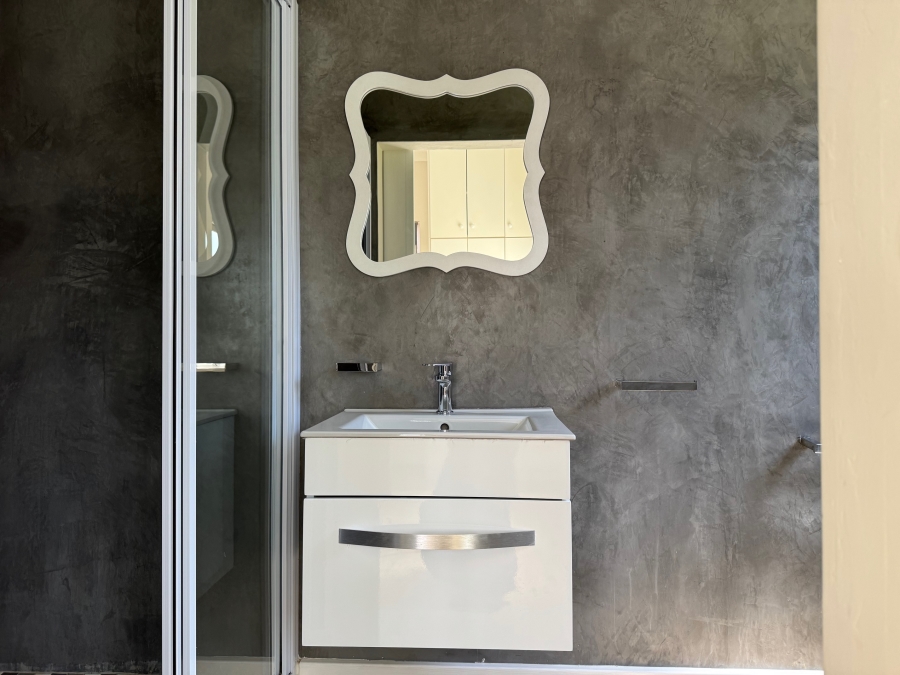 To Let 4 Bedroom Property for Rent in Garlington KwaZulu-Natal