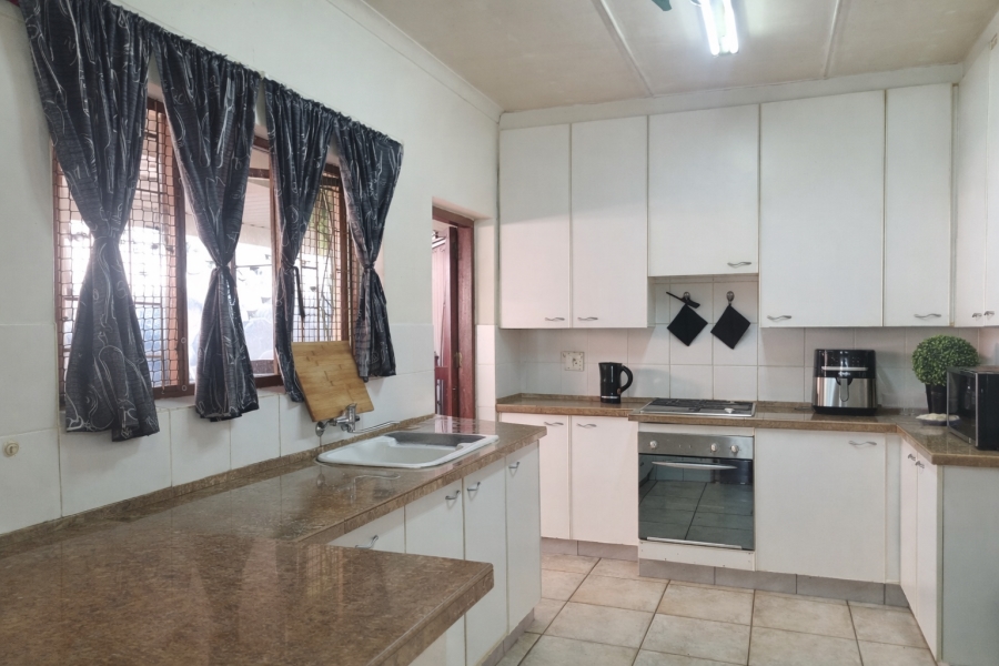 3 Bedroom Property for Sale in Amanzimtoti KwaZulu-Natal