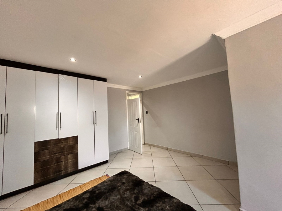 4 Bedroom Property for Sale in Meer En See KwaZulu-Natal