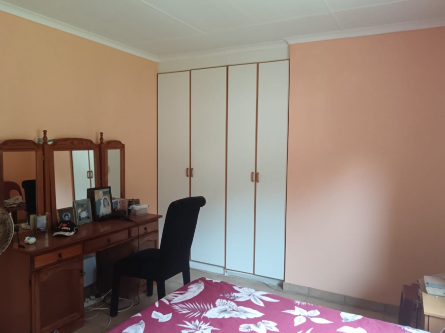 3 Bedroom Property for Sale in Glenmore KwaZulu-Natal