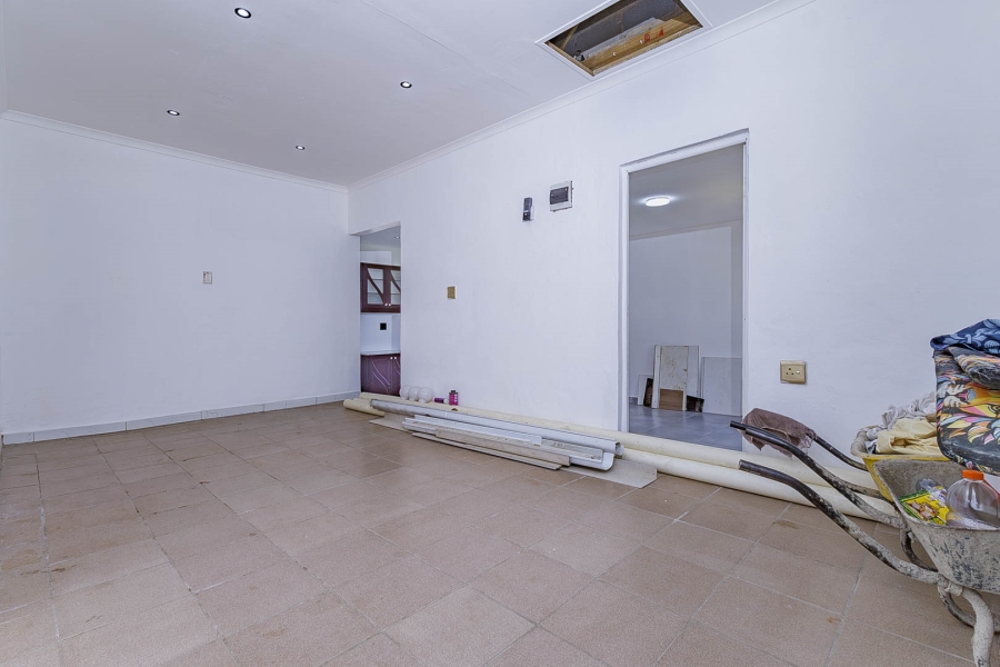 6 Bedroom Property for Sale in Westville Central KwaZulu-Natal