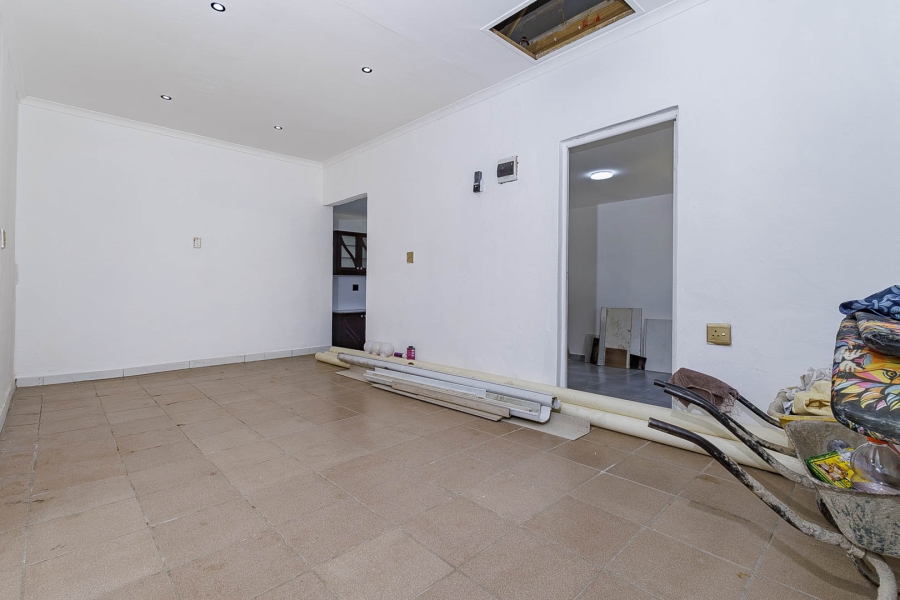 6 Bedroom Property for Sale in Westville Central KwaZulu-Natal