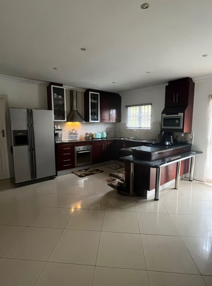 3 Bedroom Property for Sale in Broadlands KwaZulu-Natal