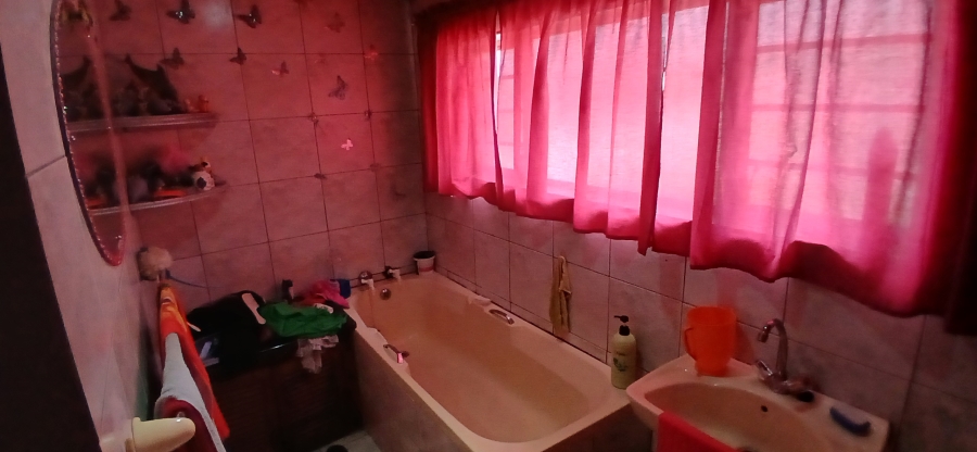 3 Bedroom Property for Sale in Mount Vernon KwaZulu-Natal