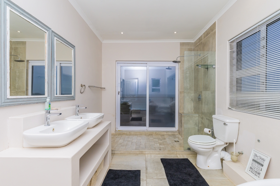 5 Bedroom Property for Sale in Zinkwazi Beach KwaZulu-Natal