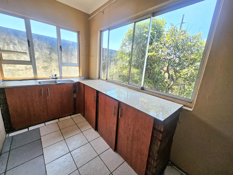 To Let 2 Bedroom Property for Rent in Grosvenor KwaZulu-Natal