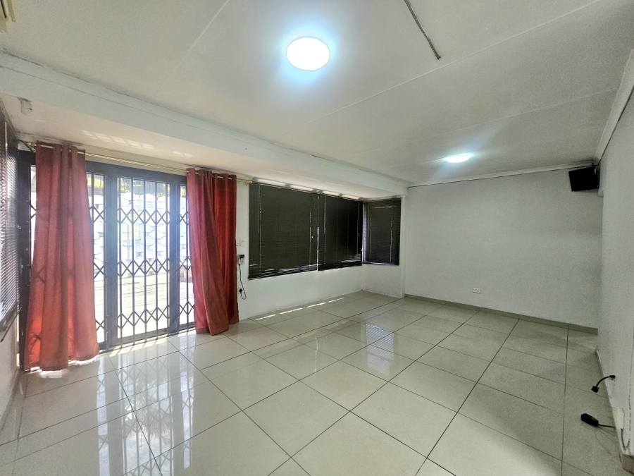 To Let 3 Bedroom Property for Rent in Escombe KwaZulu-Natal