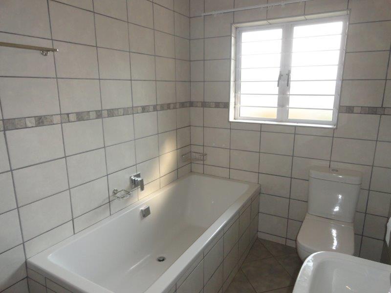 To Let 4 Bedroom Property for Rent in Hatton Estate KwaZulu-Natal