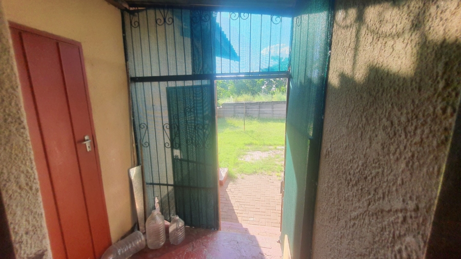 4 Bedroom Property for Sale in Amajuba Park KwaZulu-Natal