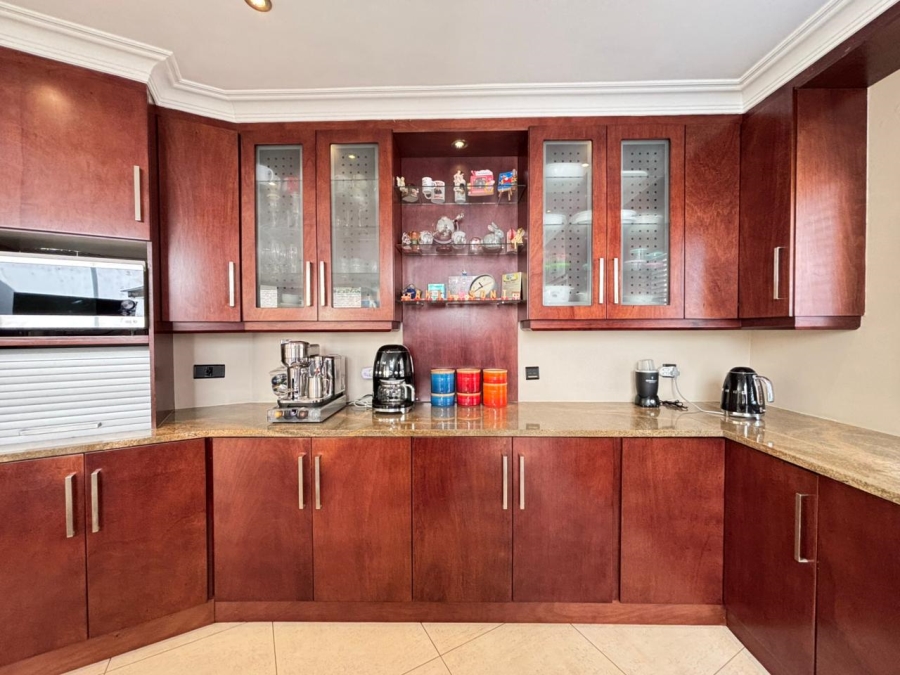 5 Bedroom Property for Sale in Westville Central KwaZulu-Natal