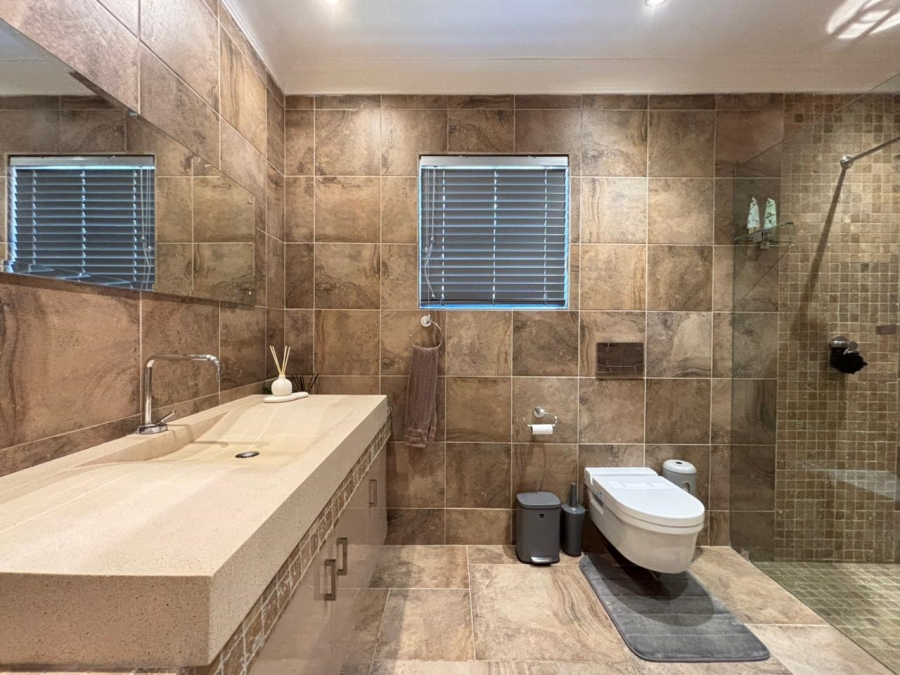 5 Bedroom Property for Sale in Westville Central KwaZulu-Natal