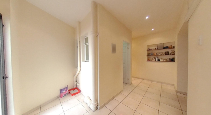 2 Bedroom Property for Sale in Windermere KwaZulu-Natal