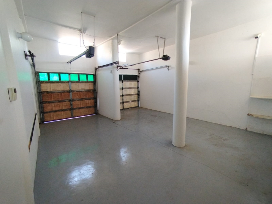 To Let 3 Bedroom Property for Rent in La Mercy KwaZulu-Natal