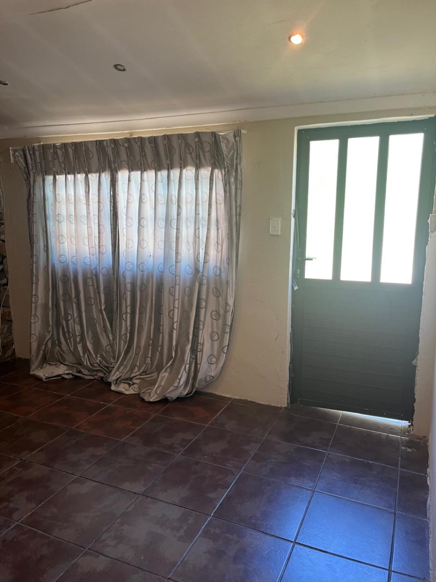 To Let 2 Bedroom Property for Rent in Umlazi P KwaZulu-Natal