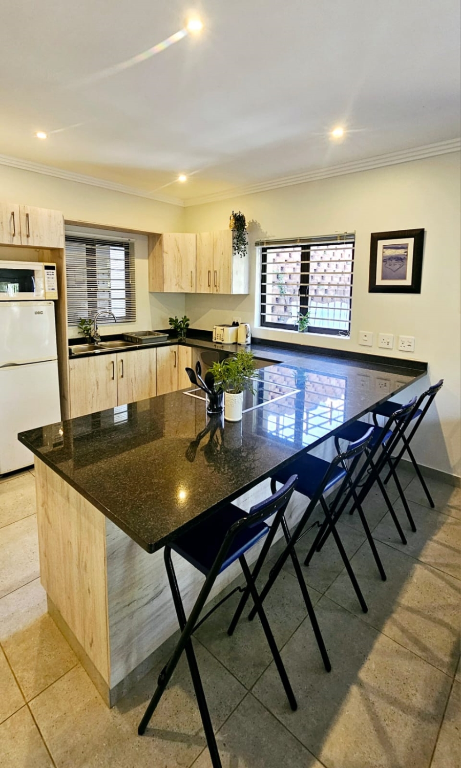 To Let 2 Bedroom Property for Rent in Waterfall KwaZulu-Natal