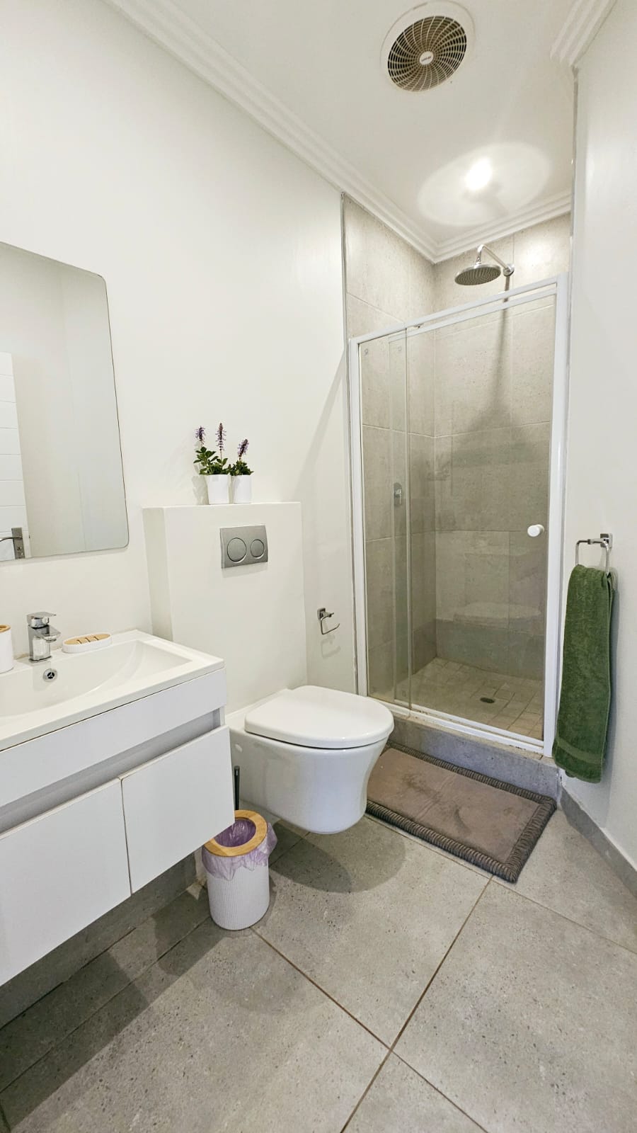 To Let 2 Bedroom Property for Rent in Waterfall KwaZulu-Natal