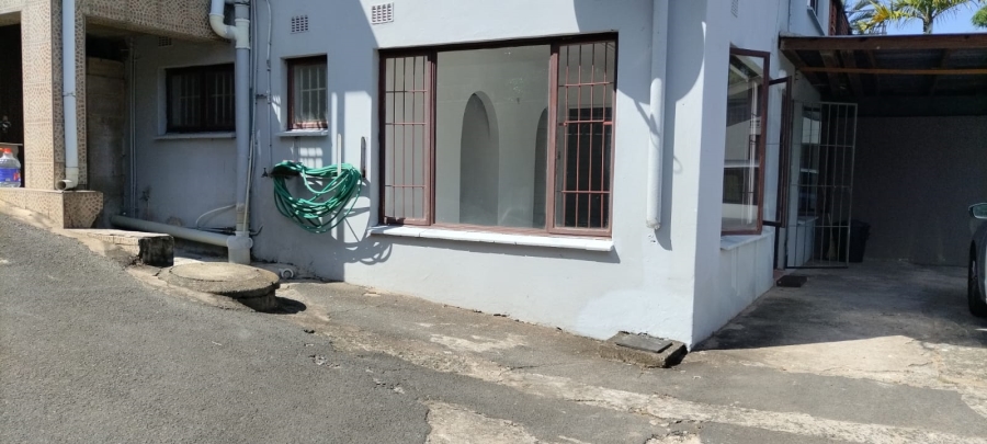 1 Bedroom Property for Sale in Clare Hills KwaZulu-Natal