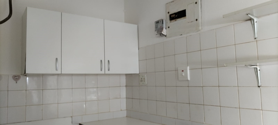 1 Bedroom Property for Sale in Clare Hills KwaZulu-Natal