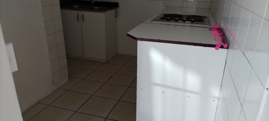 1 Bedroom Property for Sale in Clare Hills KwaZulu-Natal