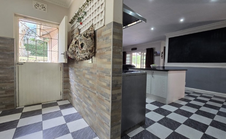 4 Bedroom Property for Sale in Manors KwaZulu-Natal