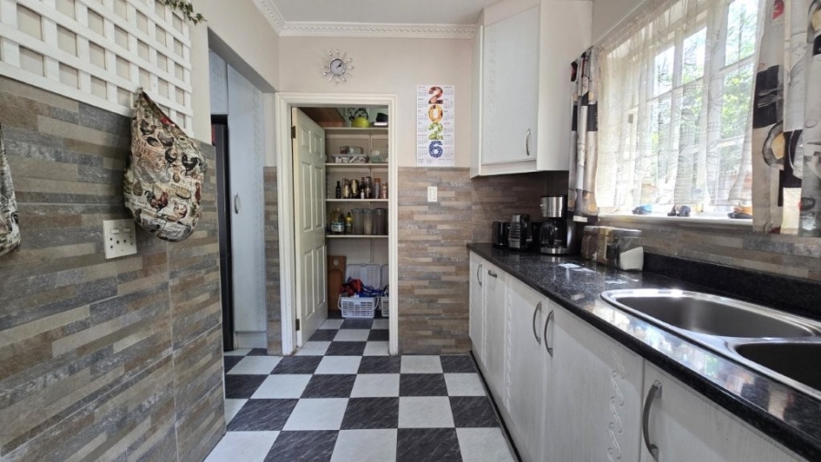 4 Bedroom Property for Sale in Manors KwaZulu-Natal