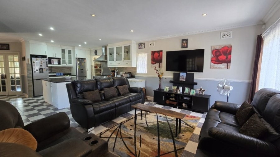 4 Bedroom Property for Sale in Manors KwaZulu-Natal