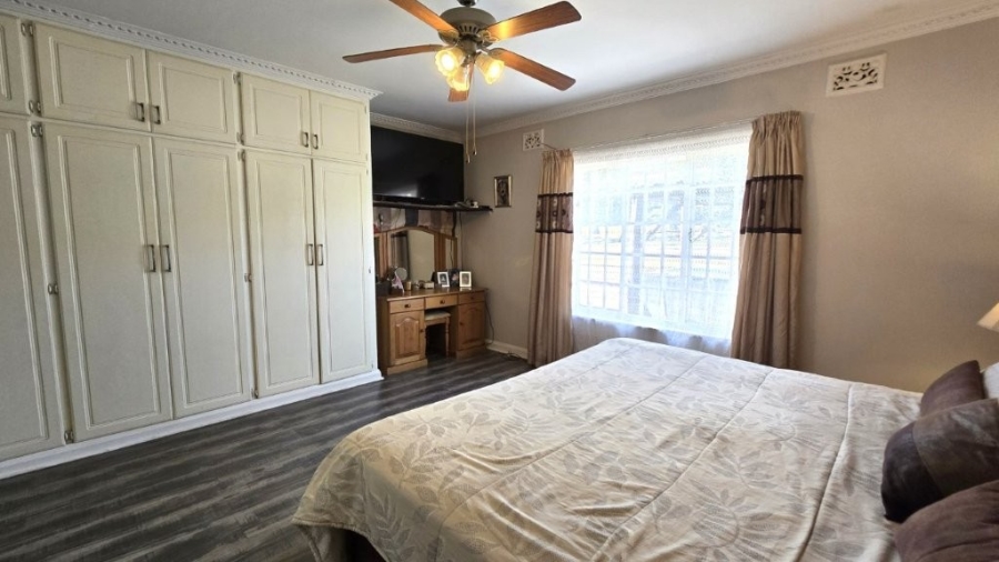 4 Bedroom Property for Sale in Manors KwaZulu-Natal