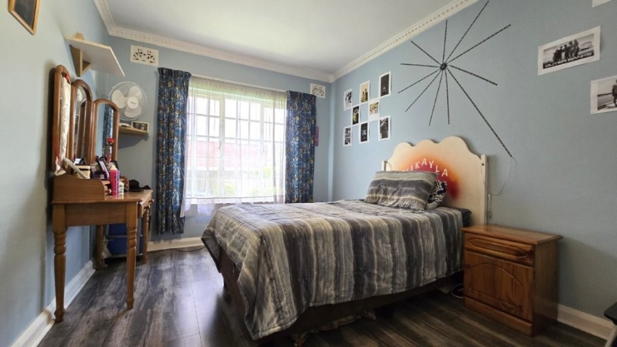 4 Bedroom Property for Sale in Manors KwaZulu-Natal