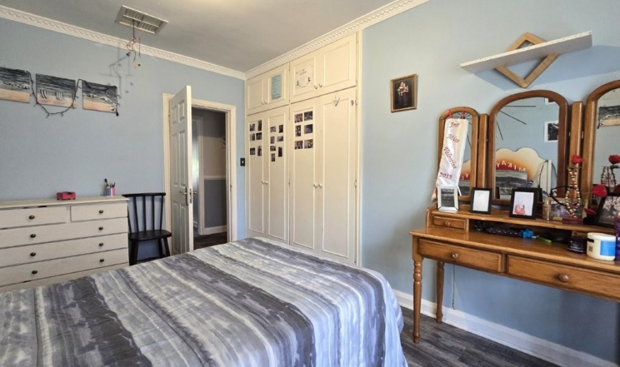 4 Bedroom Property for Sale in Manors KwaZulu-Natal