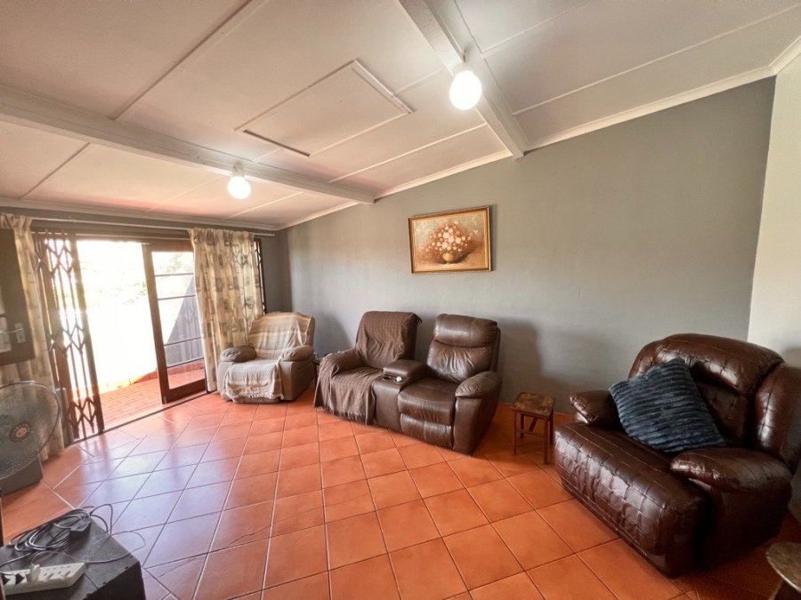 3 Bedroom Property for Sale in Ocean View KwaZulu-Natal