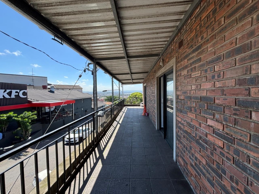 To Let 3 Bedroom Property for Rent in Bluff KwaZulu-Natal