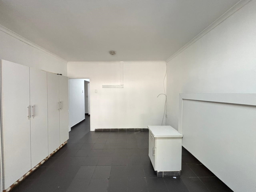 To Let 3 Bedroom Property for Rent in Bluff KwaZulu-Natal