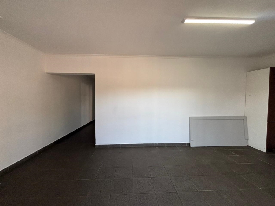 To Let 3 Bedroom Property for Rent in Bluff KwaZulu-Natal