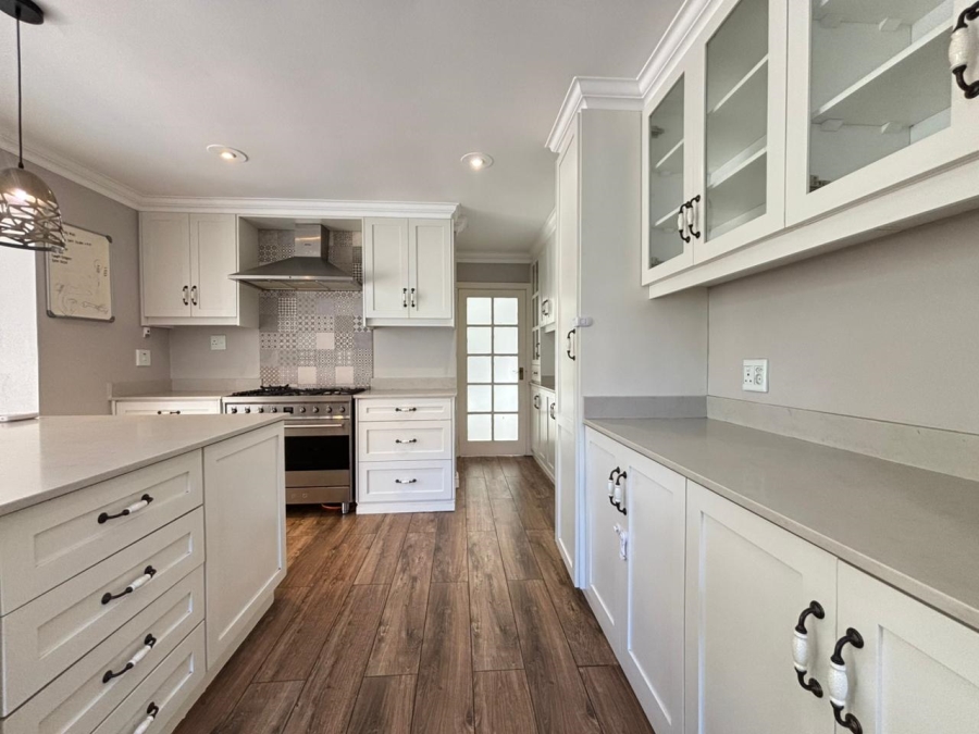 4 Bedroom Property for Sale in Glenwood KwaZulu-Natal